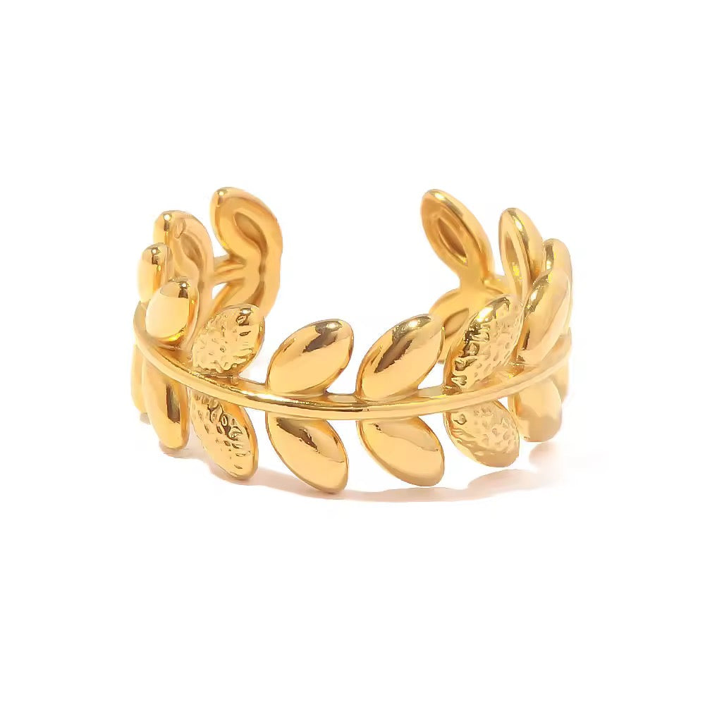 WHISPERING LEAVES RING-18k