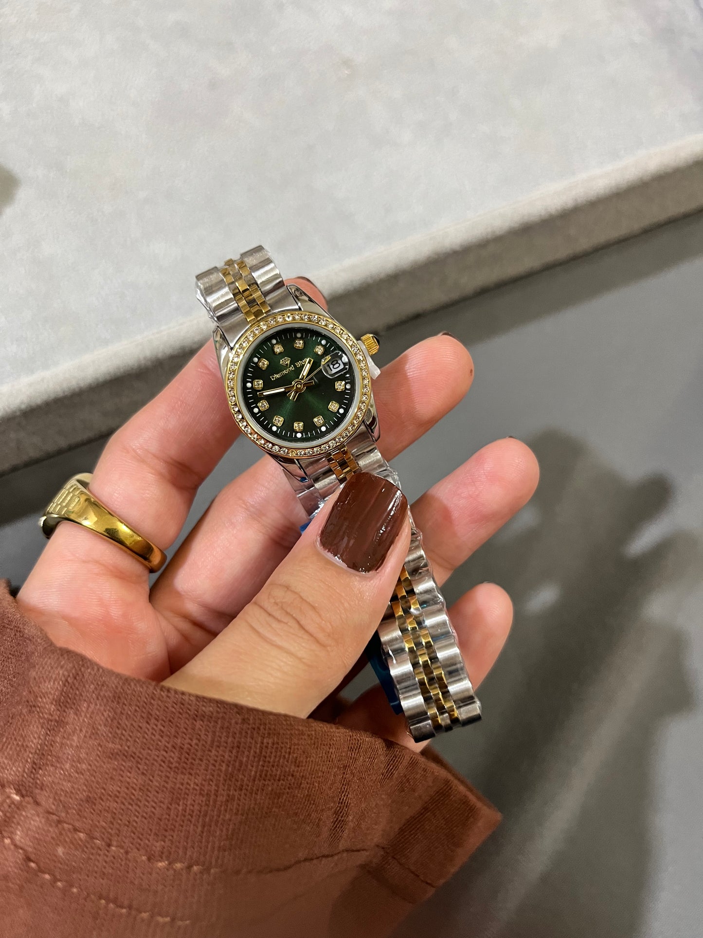 CRYSTAL STUDDED GREEN DAIL WATCH