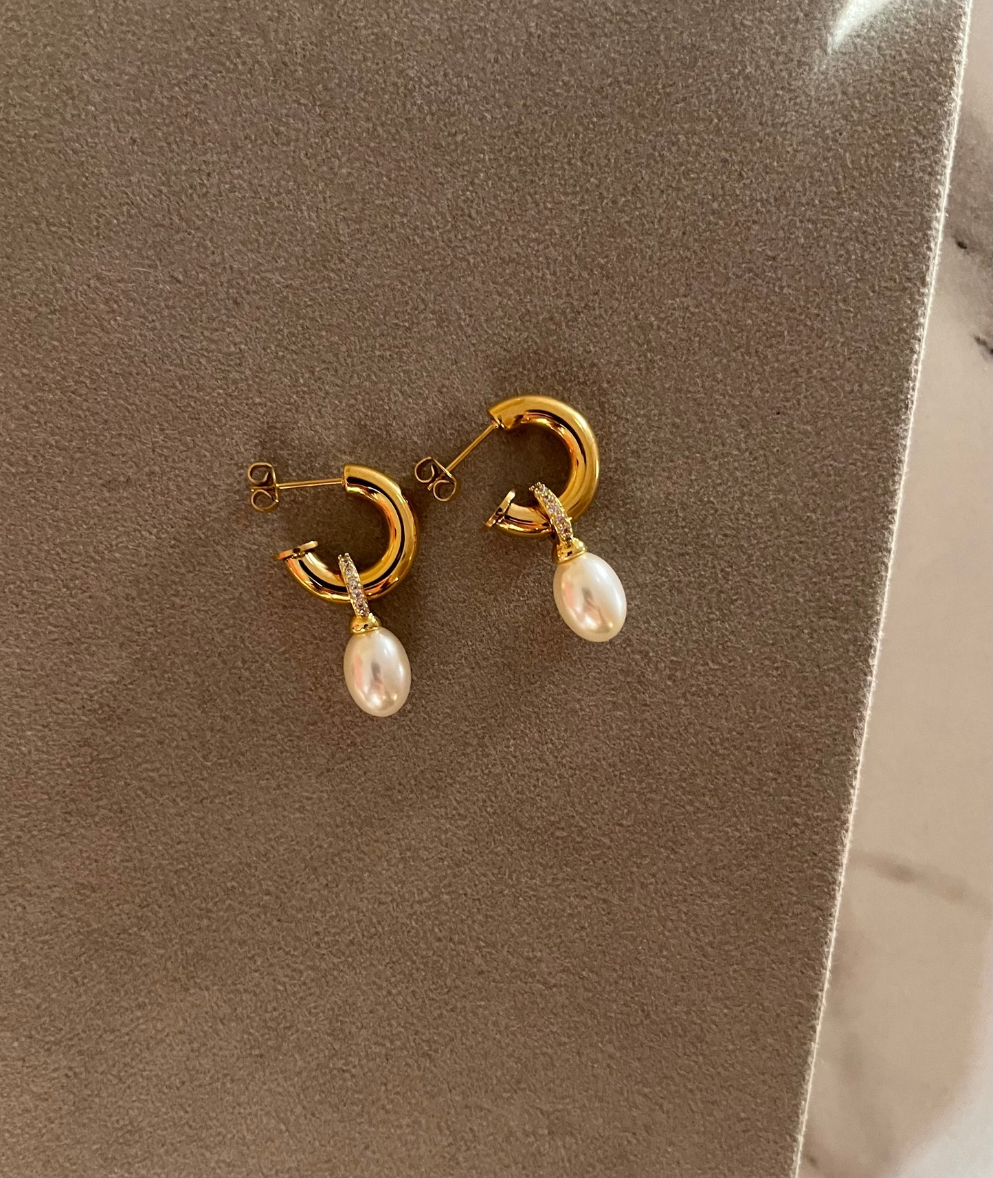 DELUMA EARRINGS-gold plated