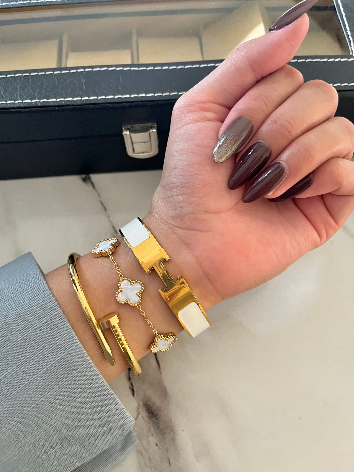 Hermes White Stack