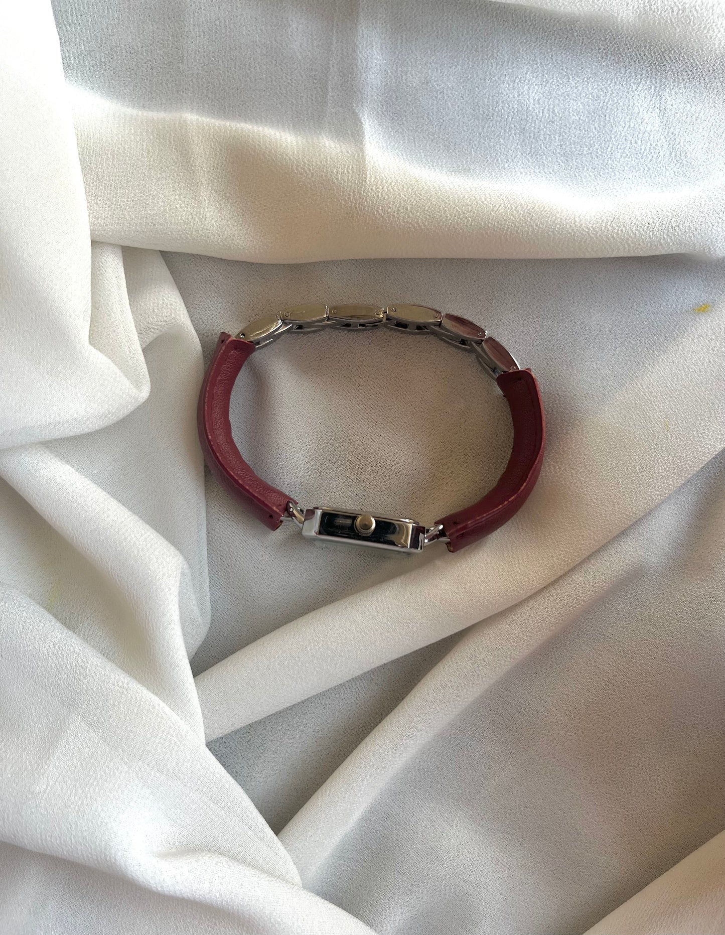 Scarlet Muse Watch