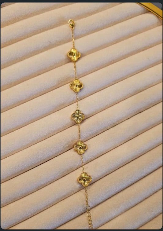 VANA GOLD CLOVIE BRACELET