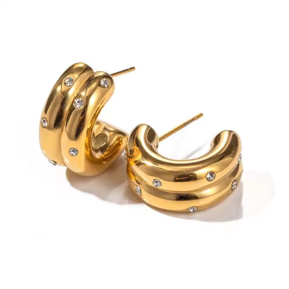 CHARLEY DOUBLE HUGGIE HOOPS-18k