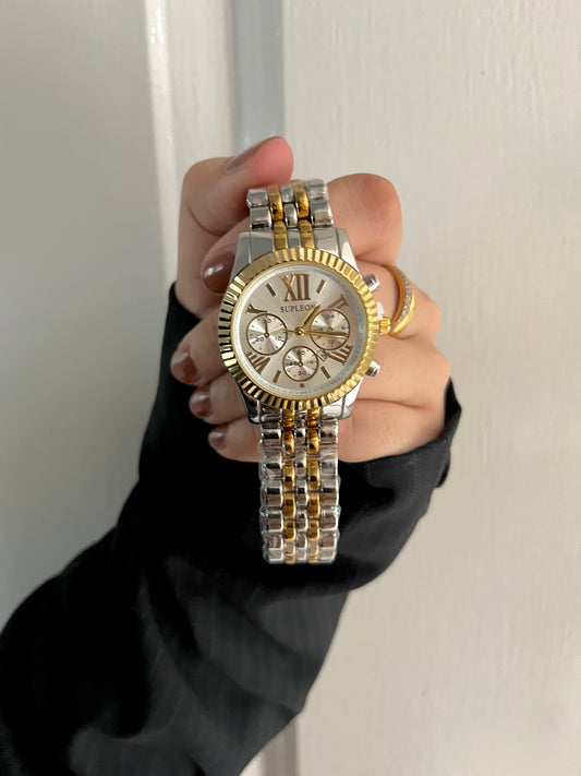CLASSIC WOMEN LUXURY WATCH-Silver Dial