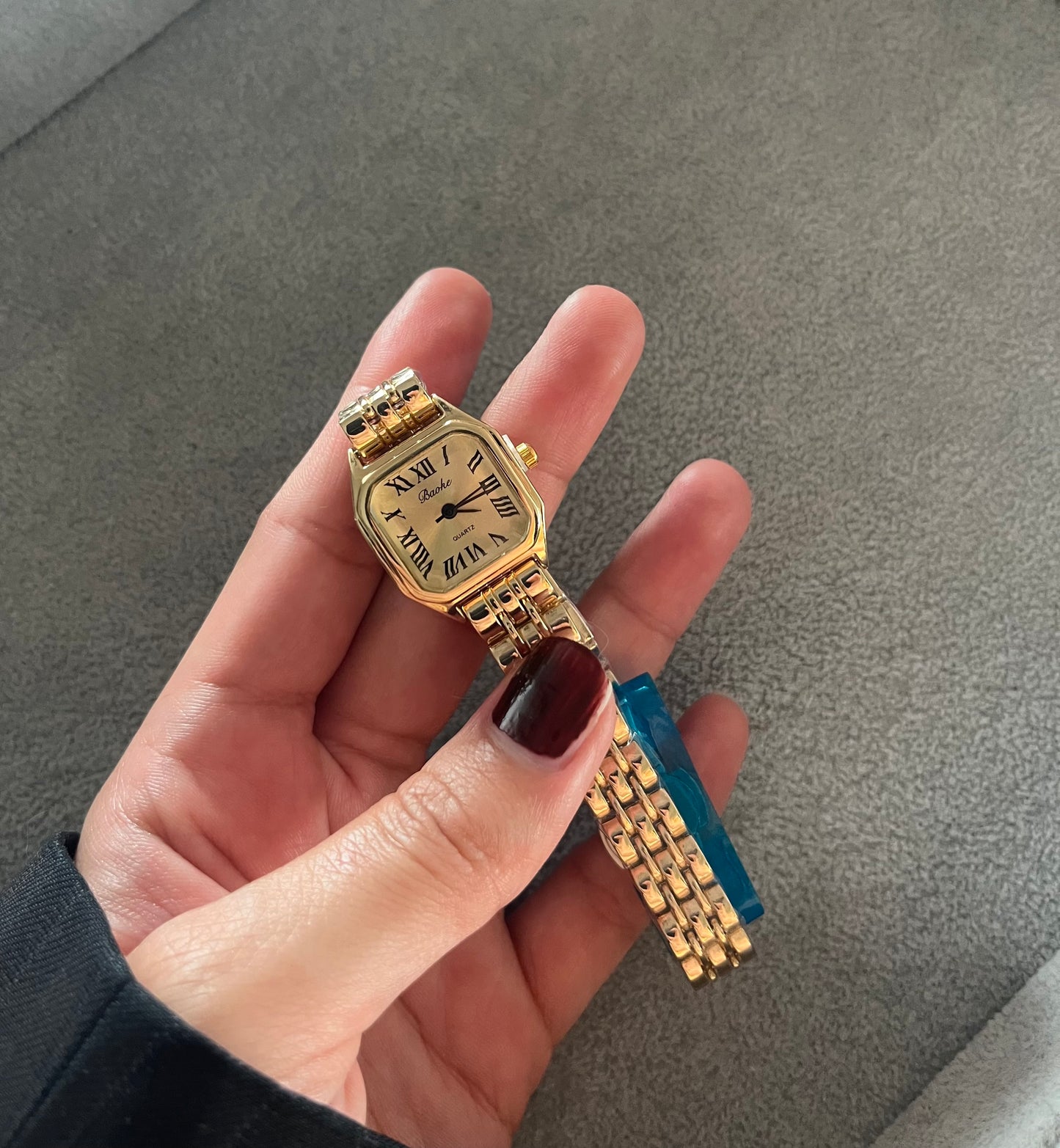 ISABELLA SQUARE LUXURY WATCH-Gold Dial