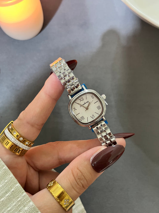 Amara White Dail Watch
