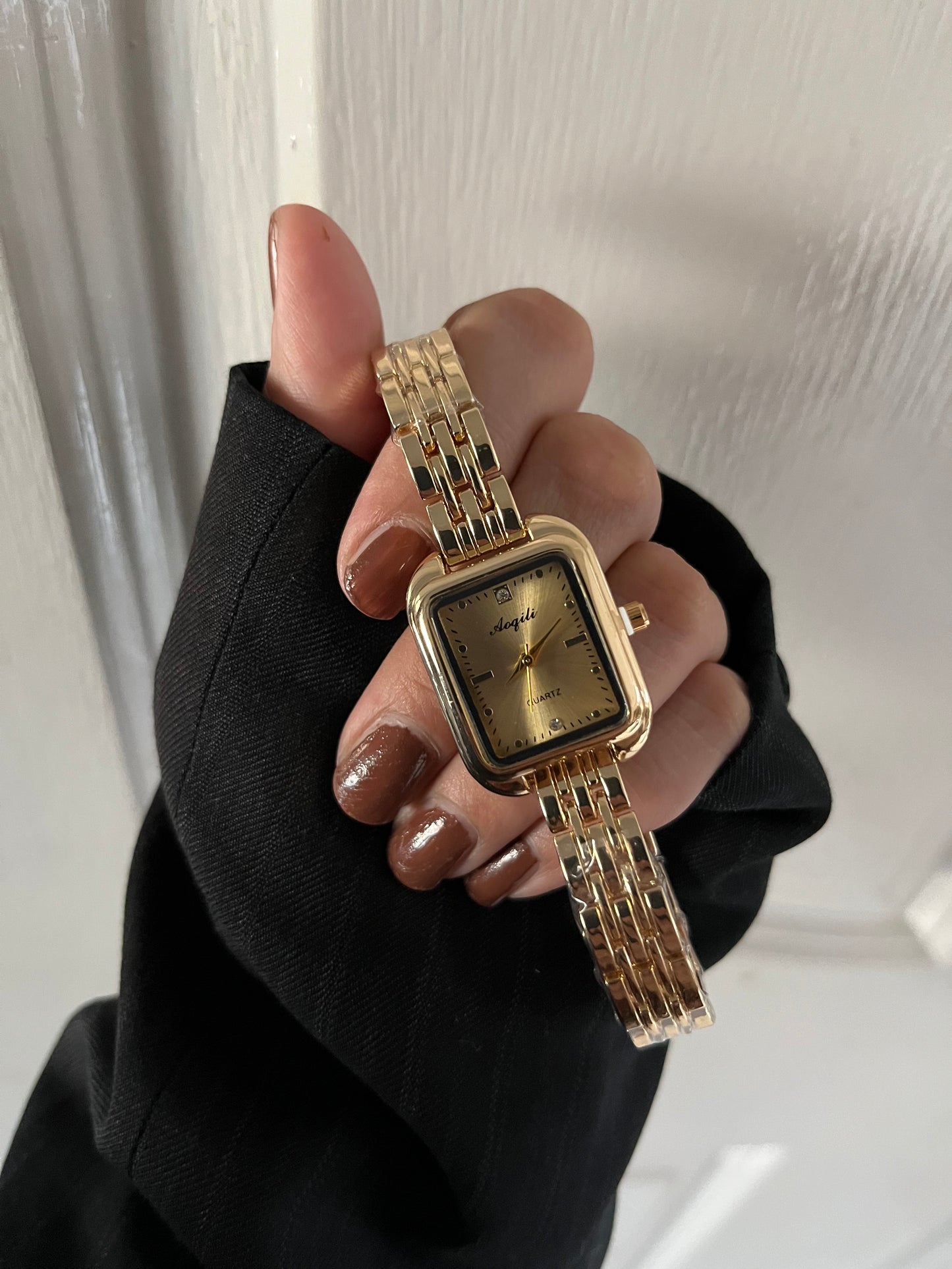 Golden Muse Watch