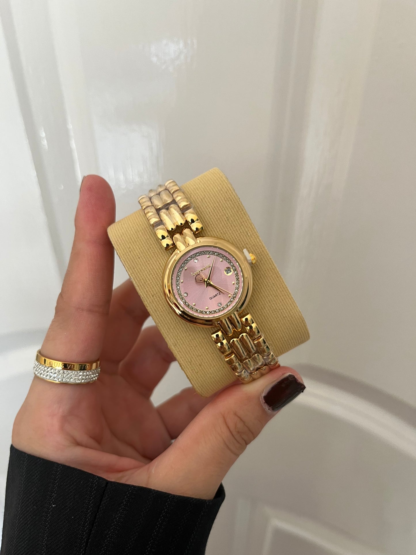 Nouveau Quartz-Pastel dial