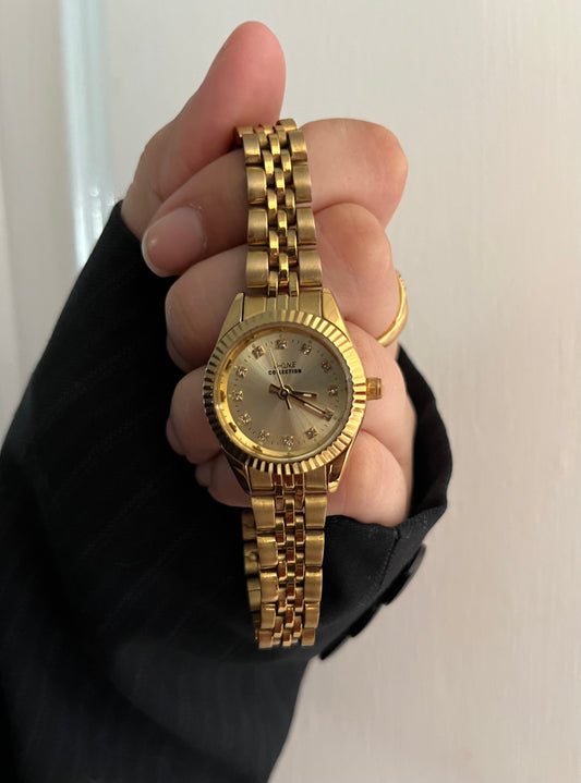 CRYSTAL STUDDED GOLDEN DAIL WATCH
