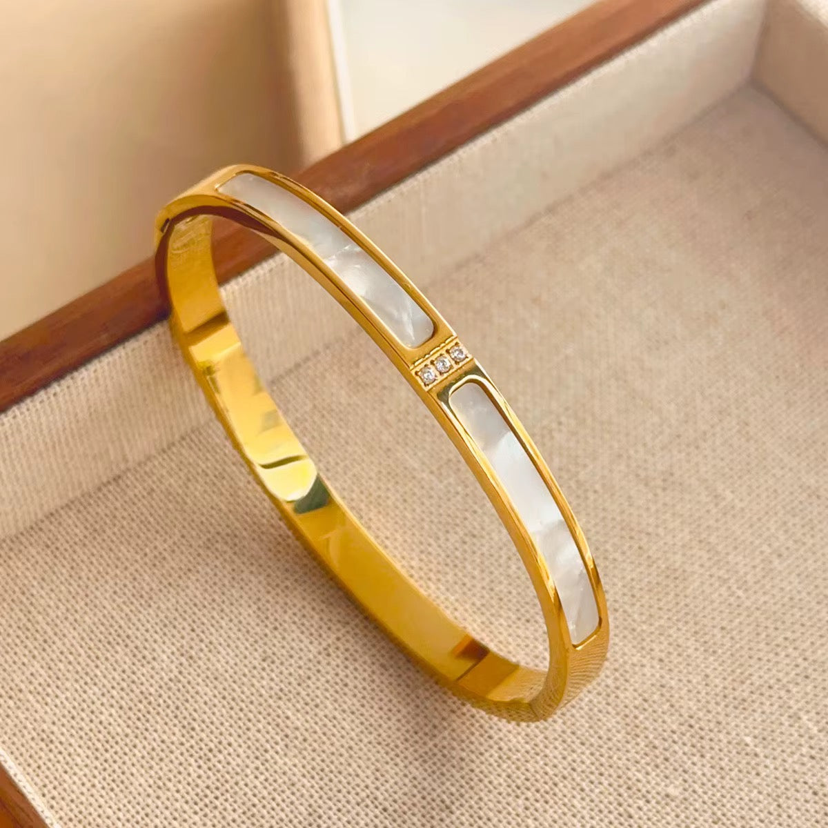 Sisily Cuff