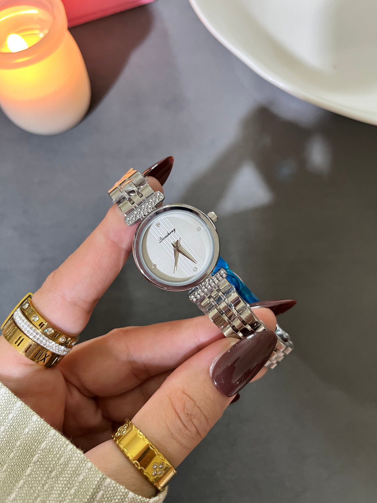 Étoile White Dail Watch