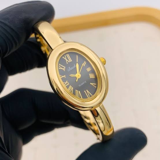 Vintage Cuff Watch-black dial