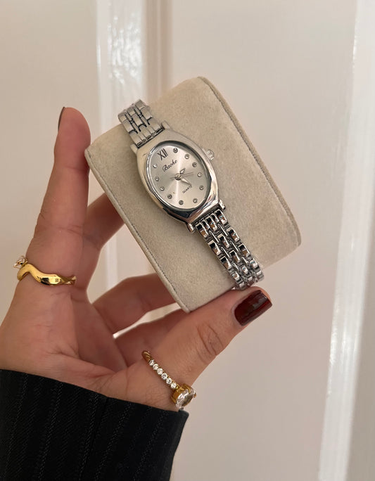 SILVER MEDIEVAL OVAL WATCH-Silver Dial
