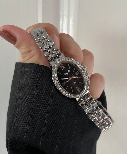 ISABELLA OVAL LUXURY WATCH BLACK Dial