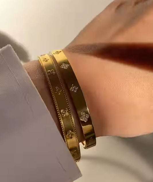 MONARCHA BANGLE