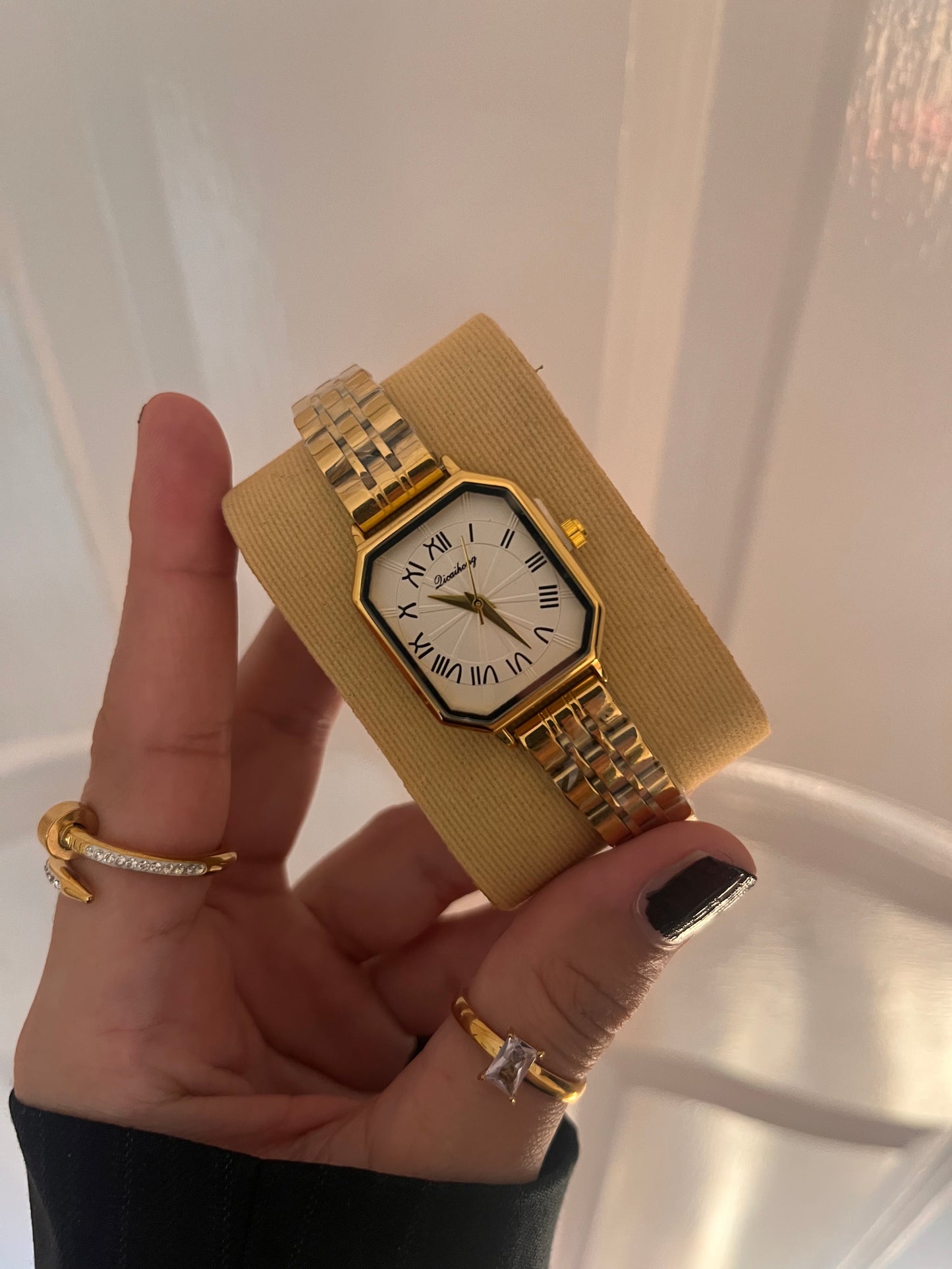 The Dutchess Square Dail Watch