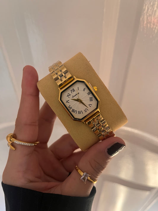 The Dutchess Square Dail Watch