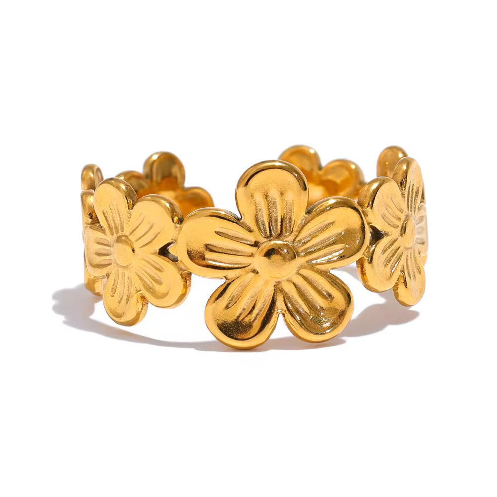 GOLDEN BLOOM BANGLE