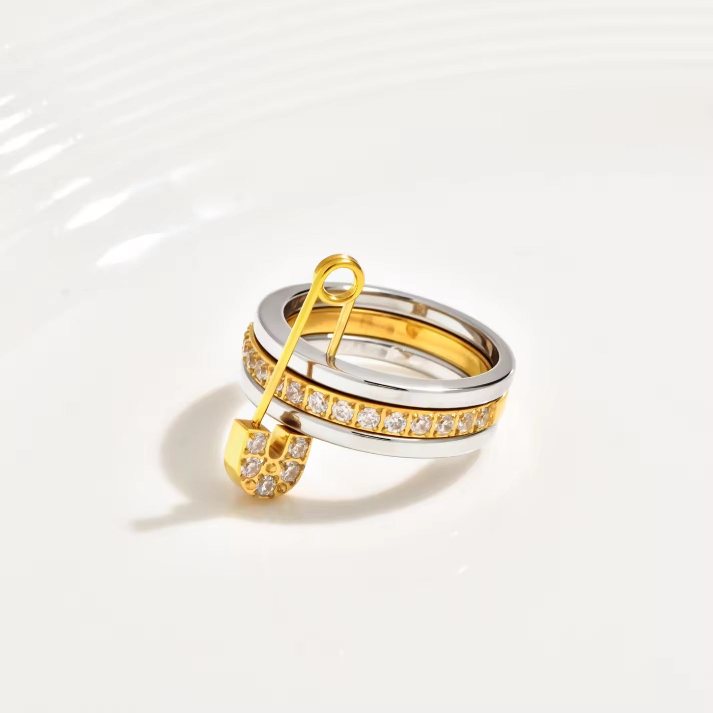 PINNED WITH DIAMONDS STACK RING-18k