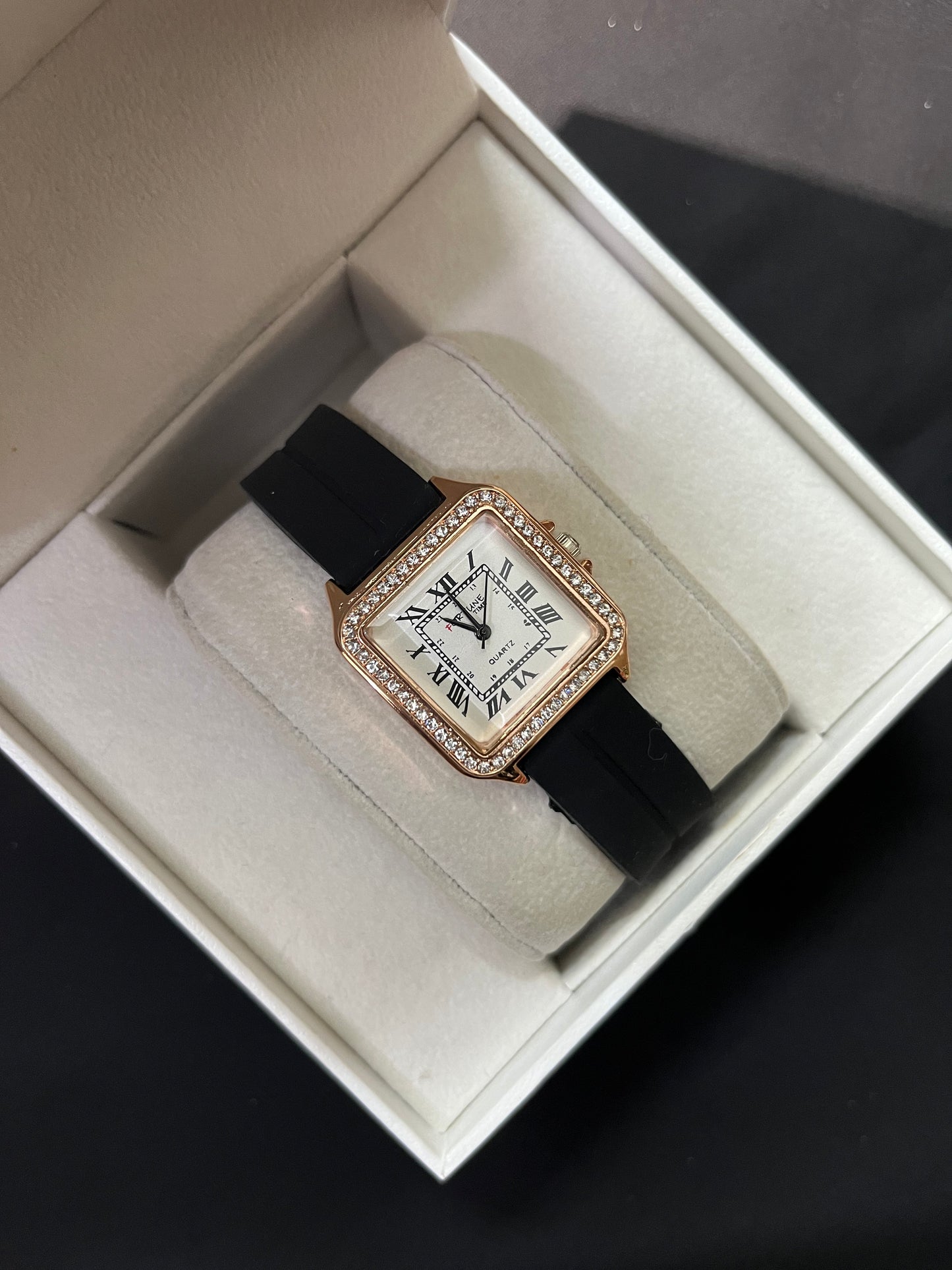 Timeless Grace Magnetic Watch