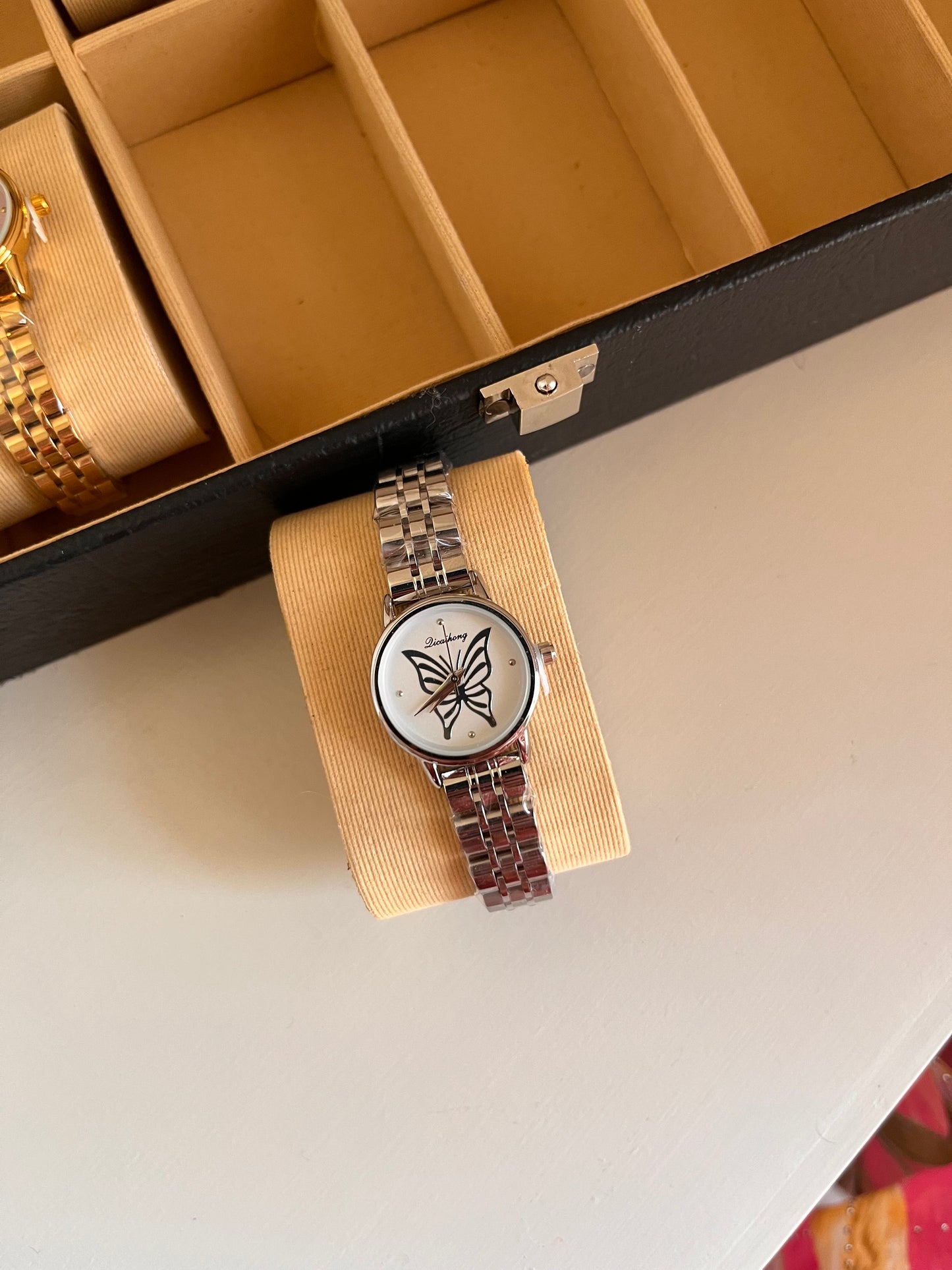 Butterfly Kiss Watch (white)