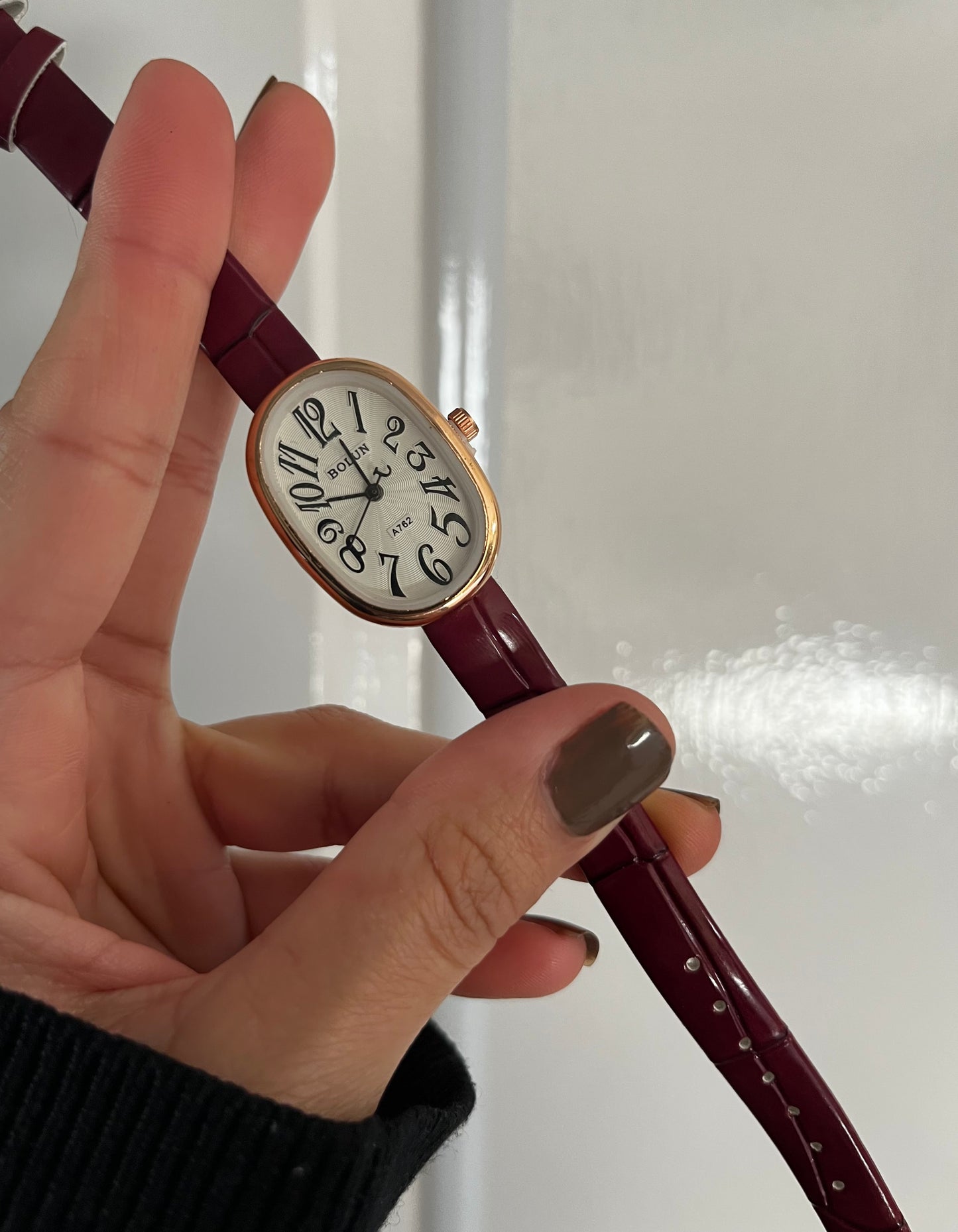 Petite Oval Watch pink strap