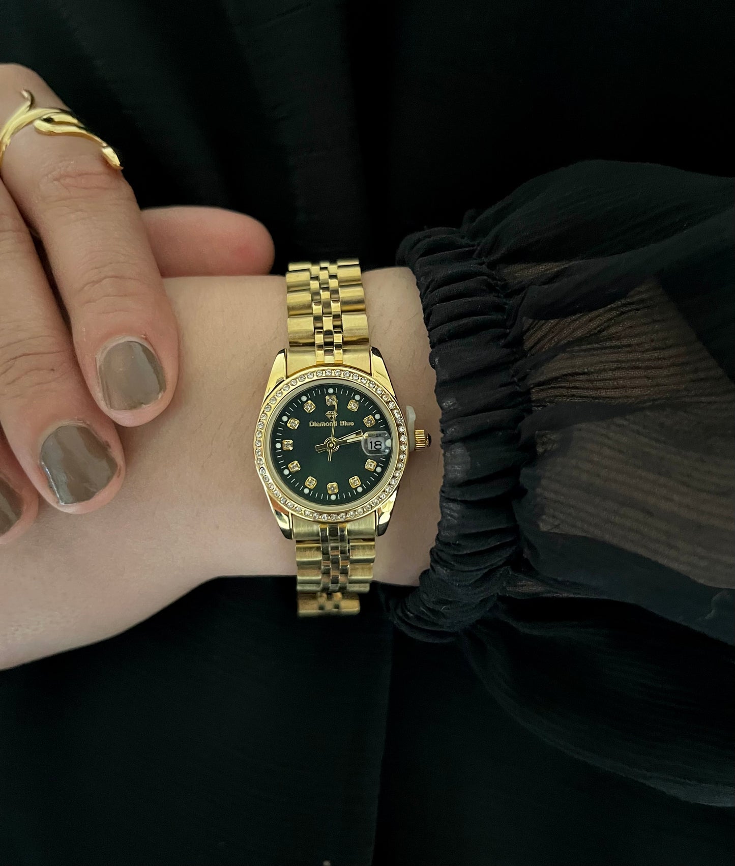 ✨Crystal Studded Royal Olive Dail Watch ✨