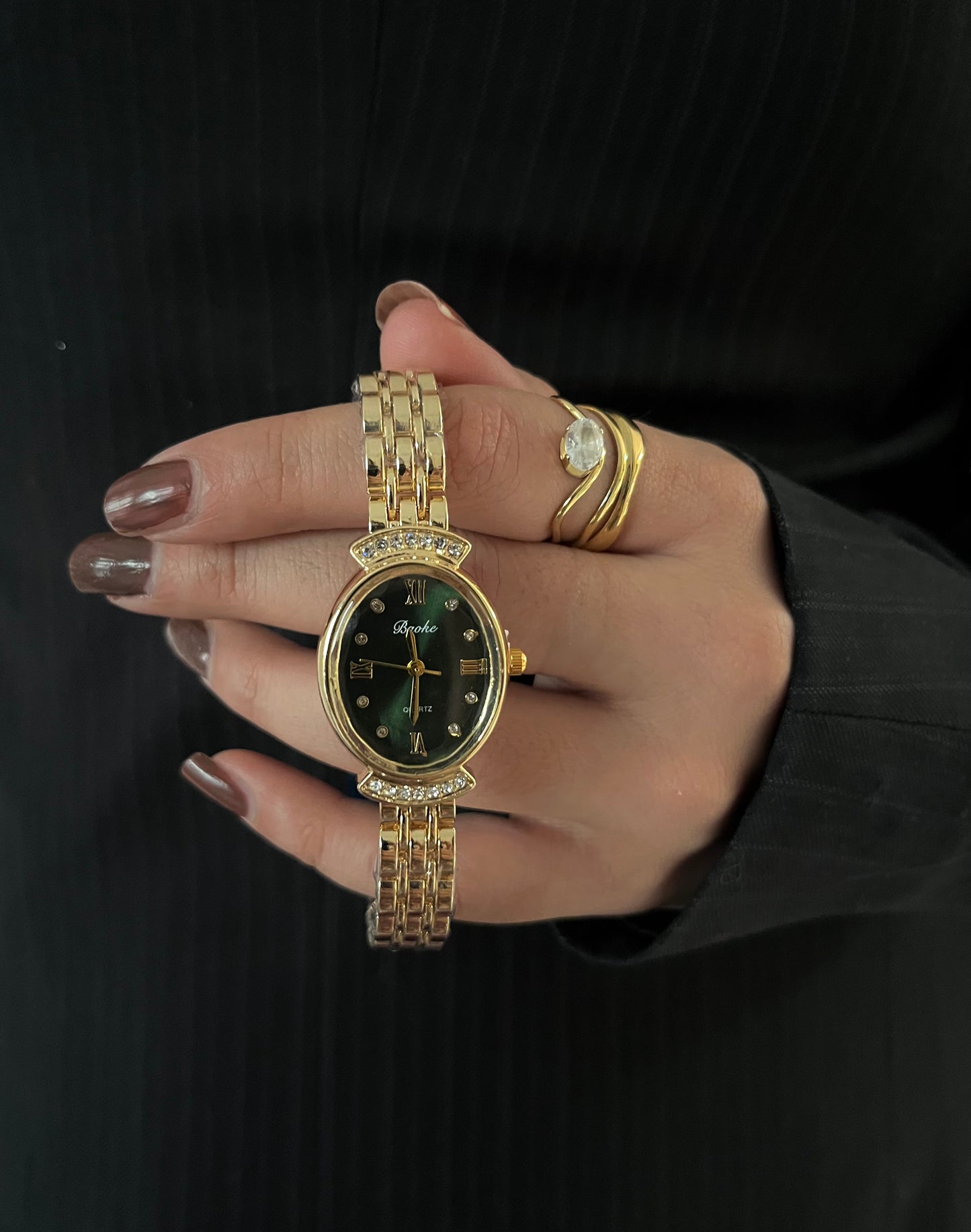 Regal Oval Watch Green Dail