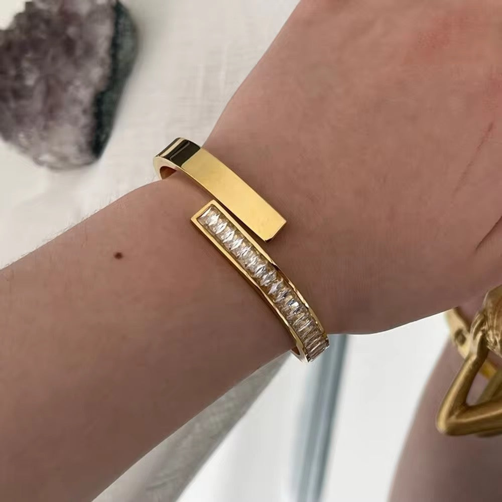 Ziraya Bangle