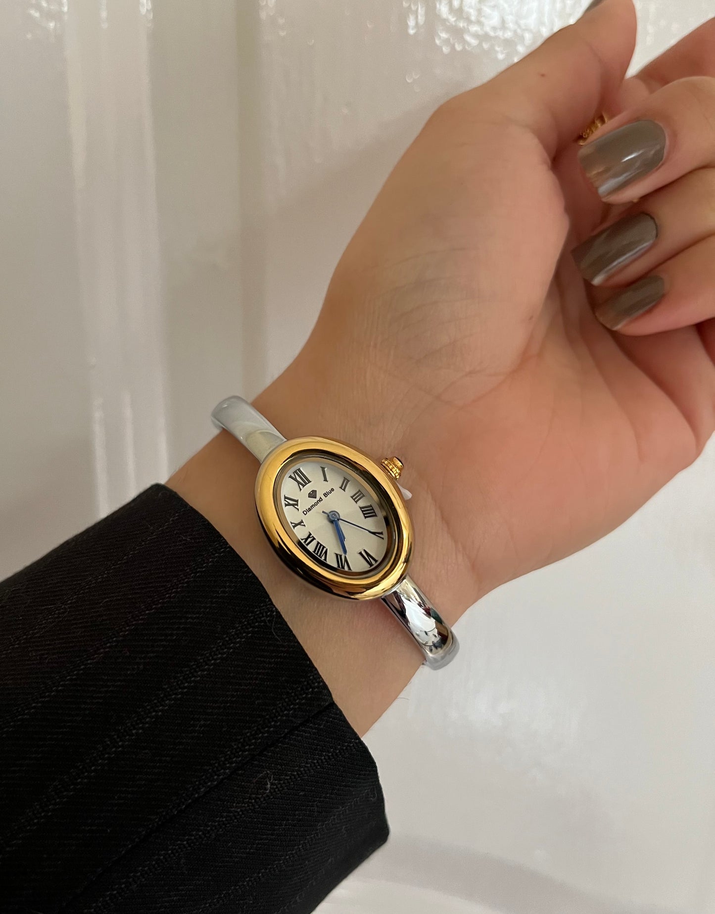 Vintage Oval Bangle Watch silver X white