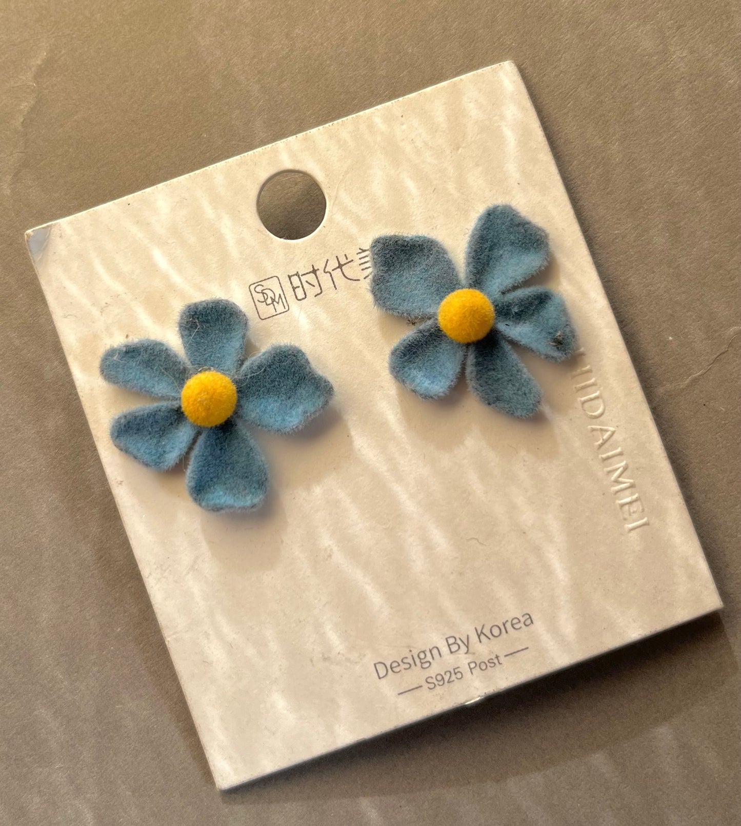 SEOUL SWEETHEART EARRINGS