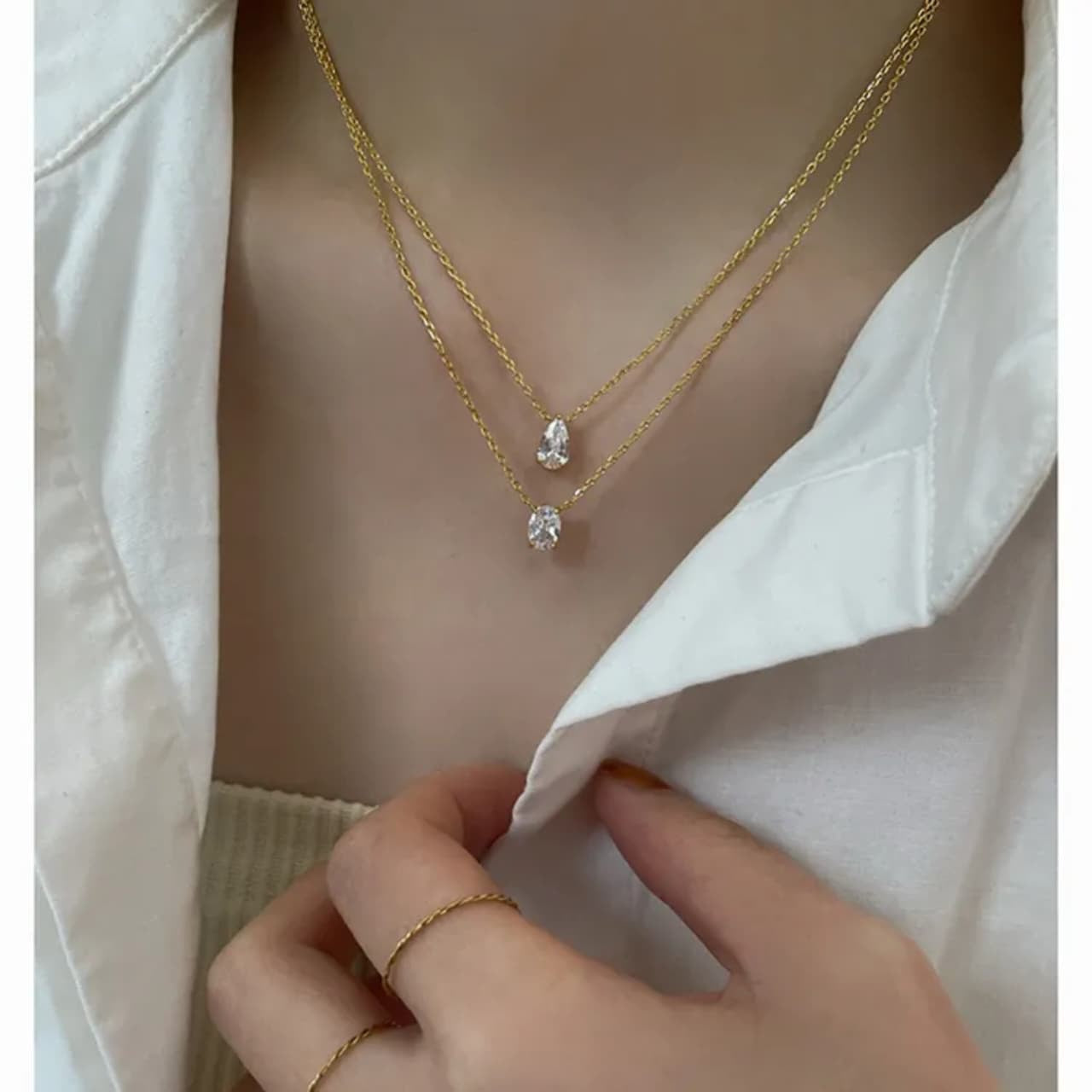 Pearcut Crystal Necklace