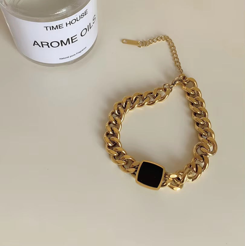 Figaro Bracelet