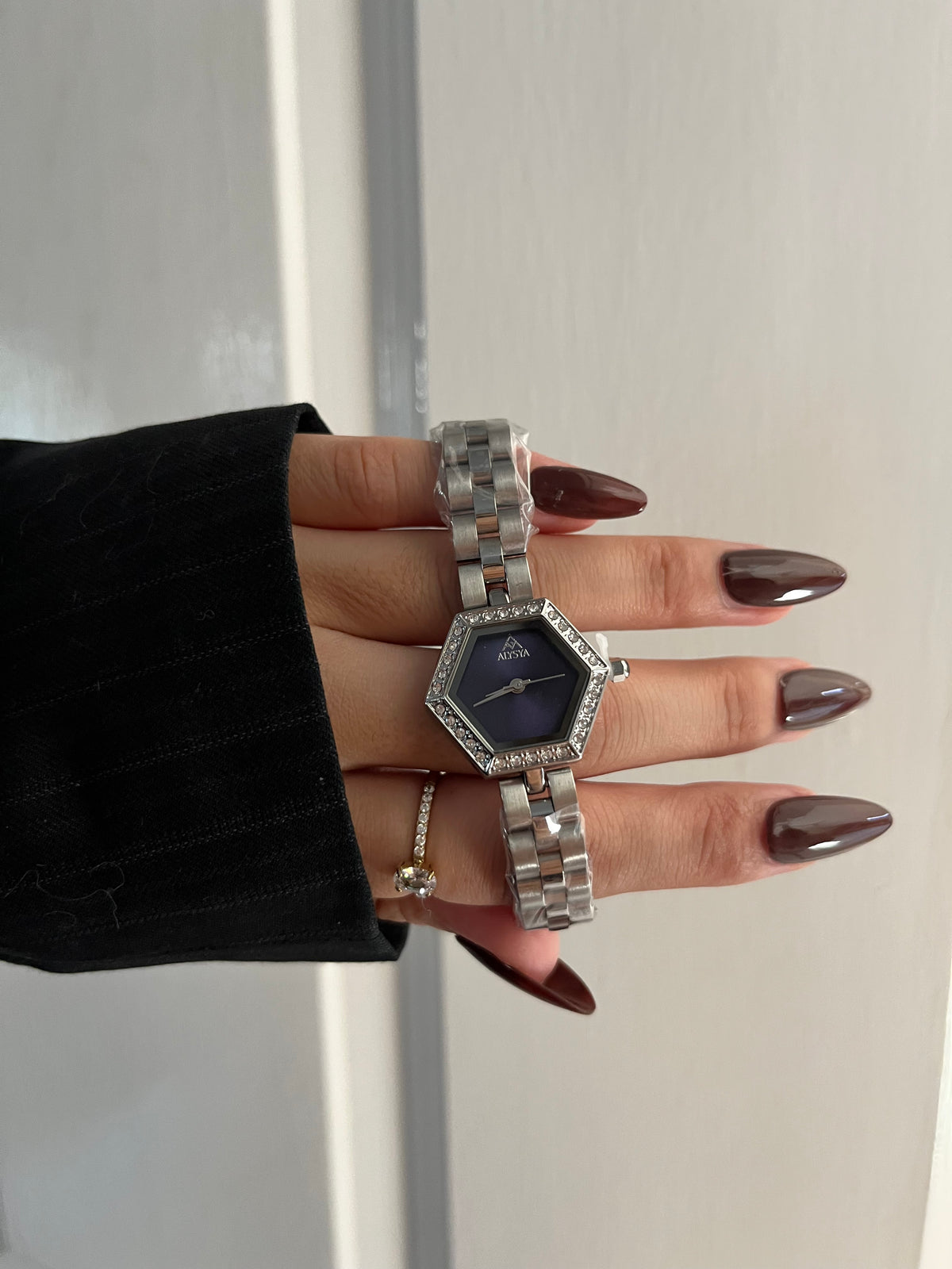 Alysya Hexagon Watch(Navyblue dial)