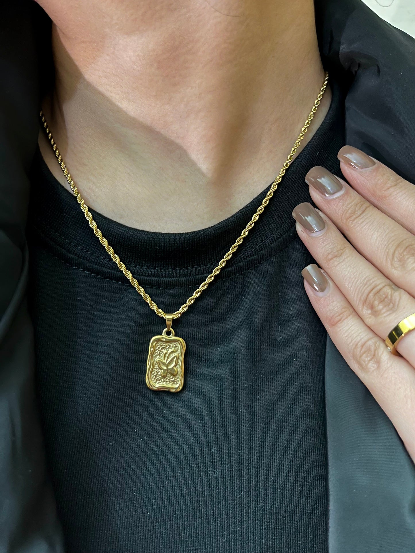 BUTTERFLY CHARM NECKLACE