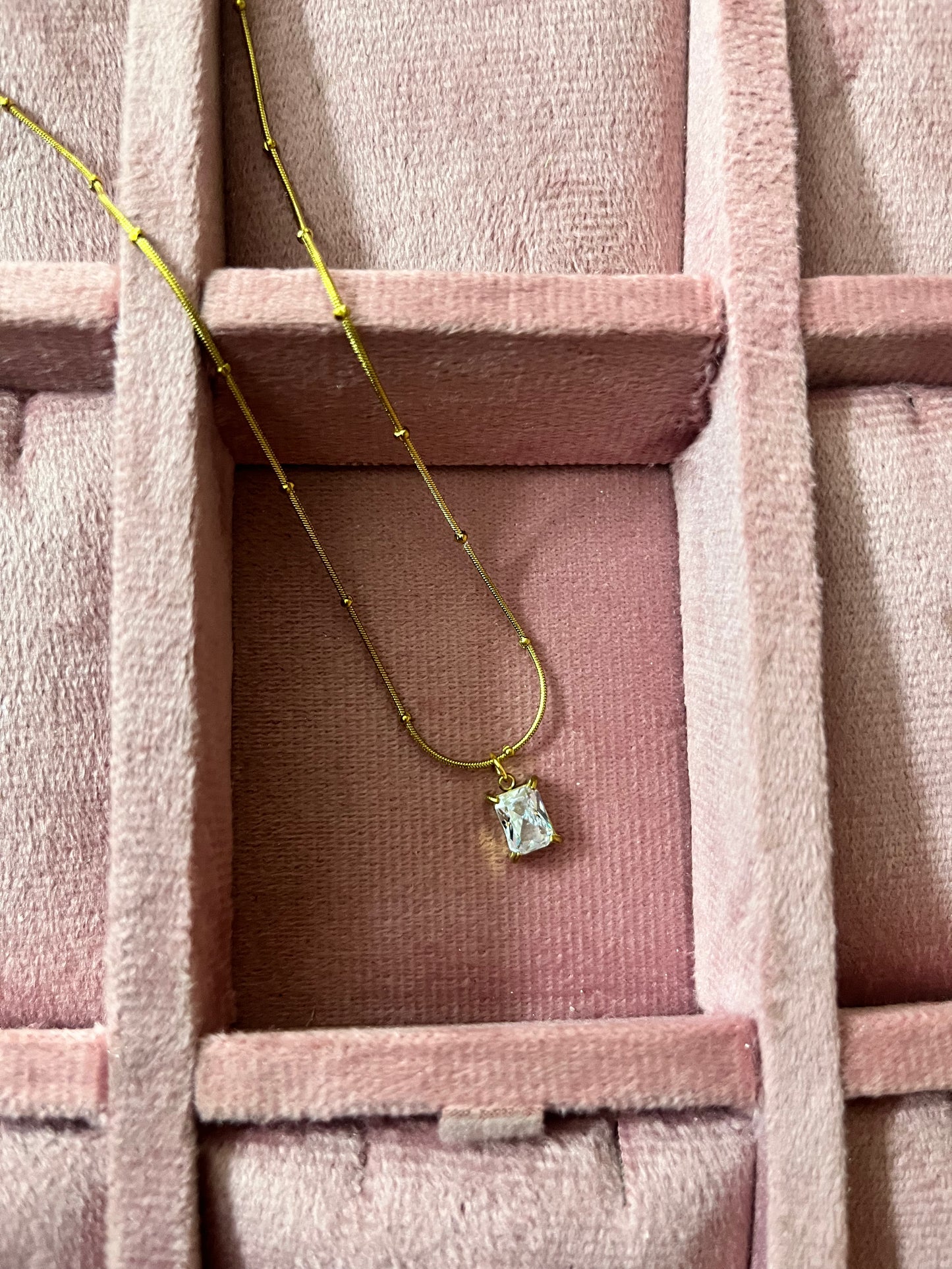 Crystal grace necklace