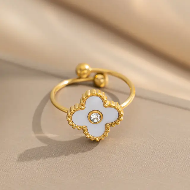 CHLOE RING